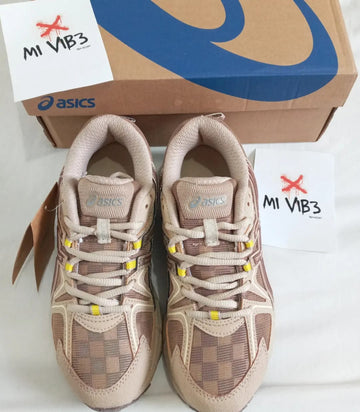 Asics kahana 8