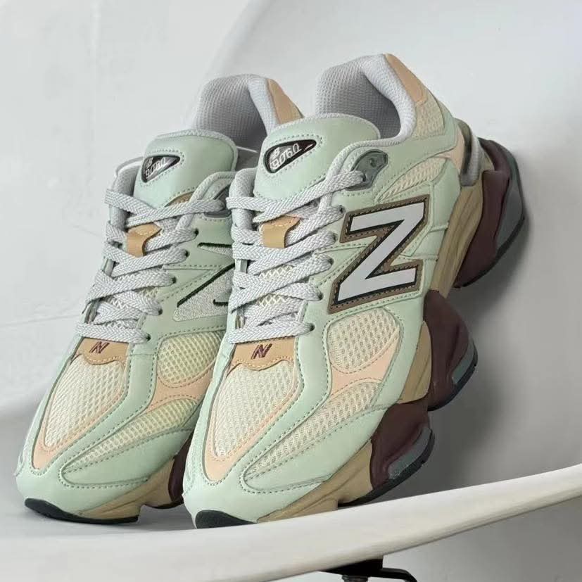 New Balance 9060