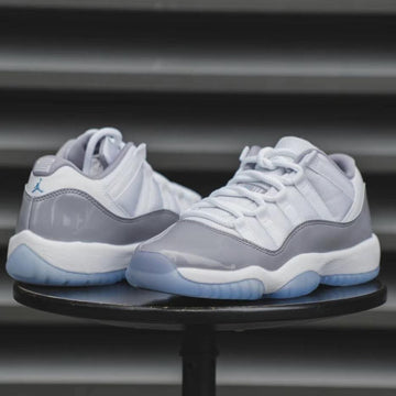 Jordan Retro 11 low Grey