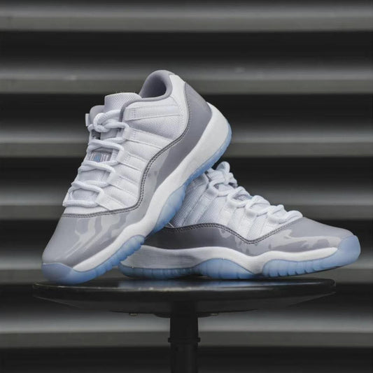 Jordan Retro 11 low Grey