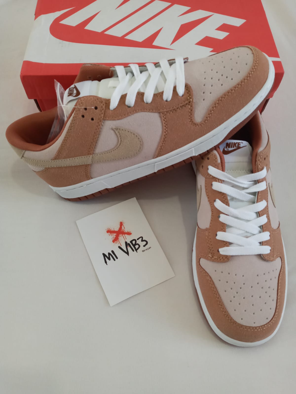 Nike Dunk Medium Curry